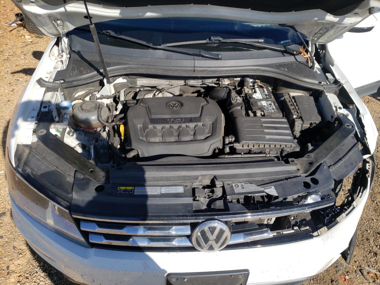 VOLKSWAGEN TIGUAN SE