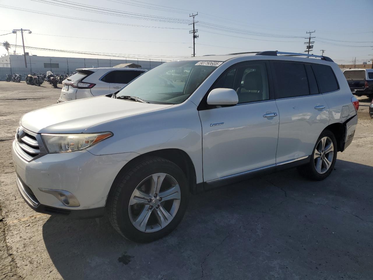 TOYOTA HIGHLANDER LIMITED