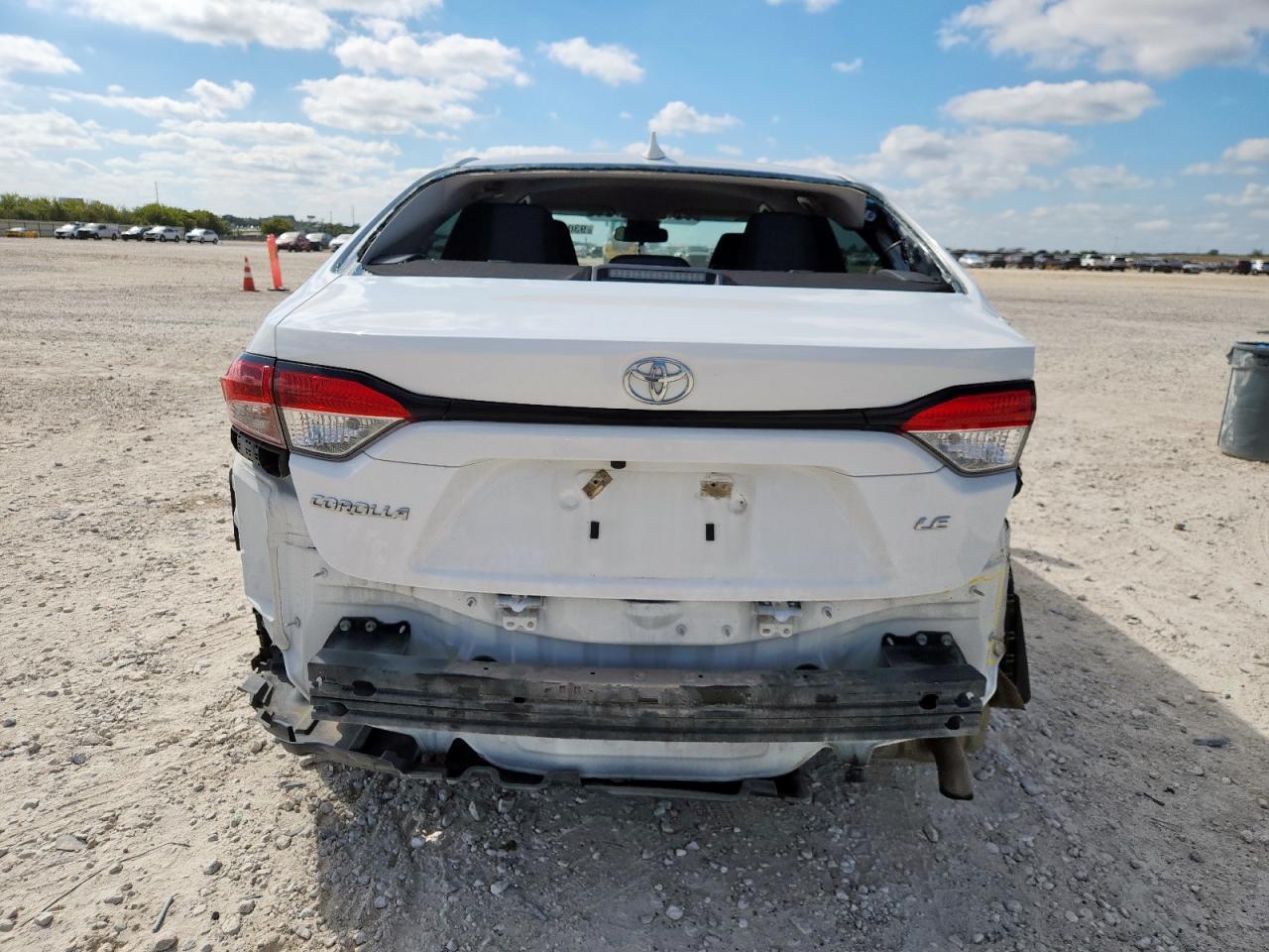 Lot #3318068373 2020 TOYOTA COROLLA LE