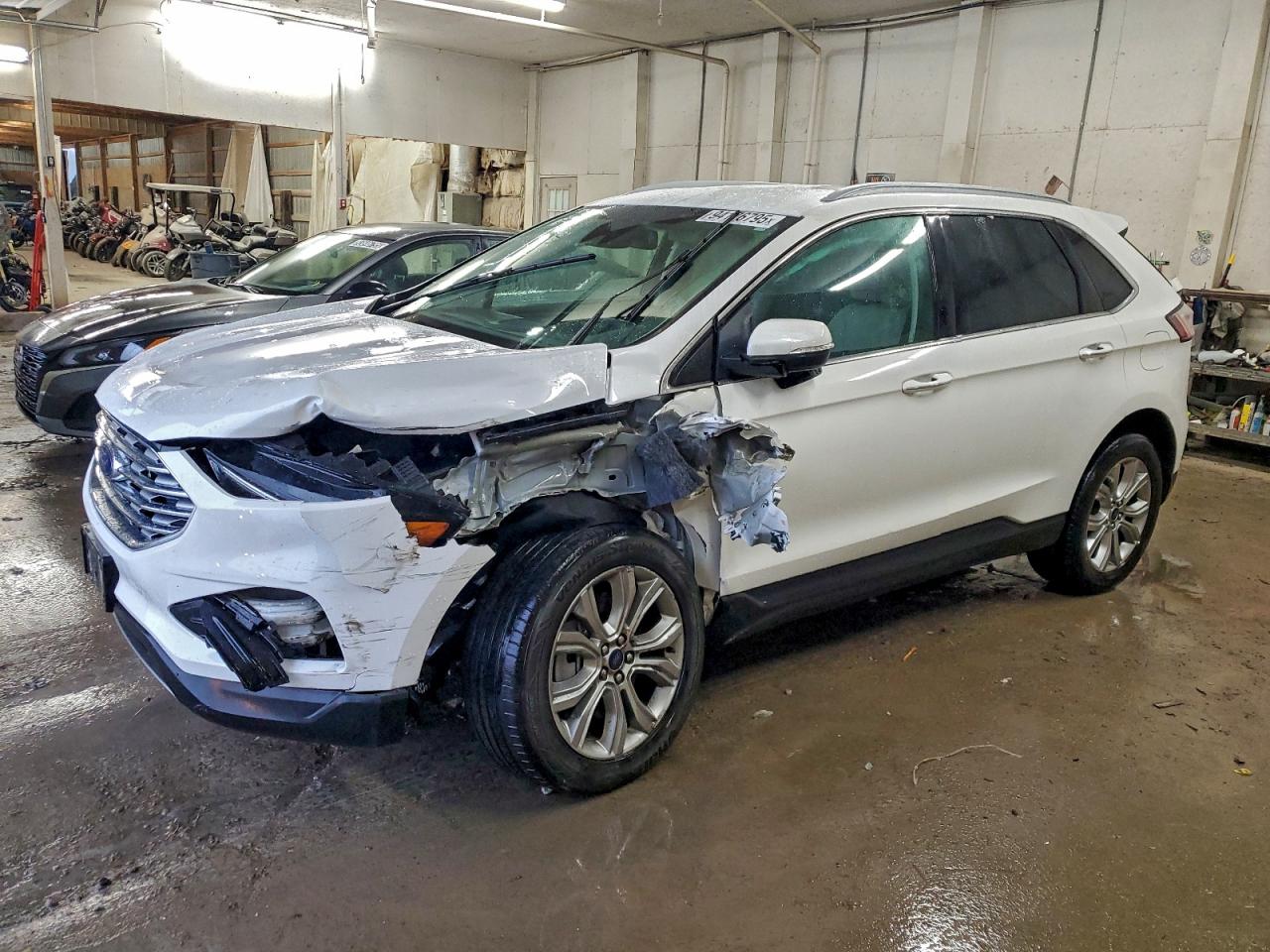 FORD EDGE TITANIUM