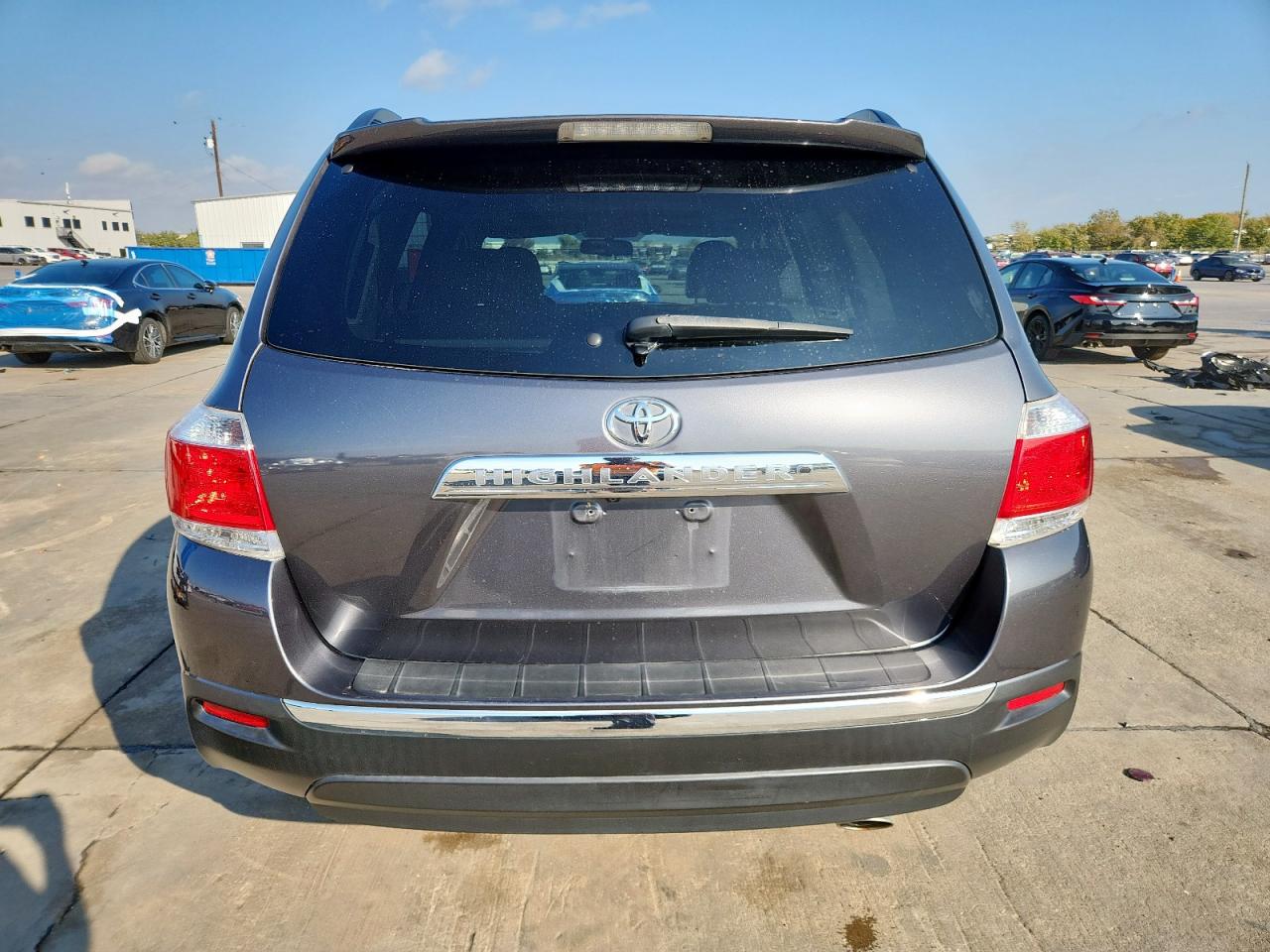 TOYOTA HIGHLANDER BASE