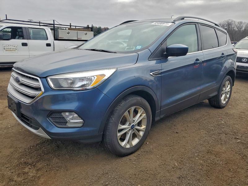 Global Auto Auctions: 2018 FORD ESCAPE SE