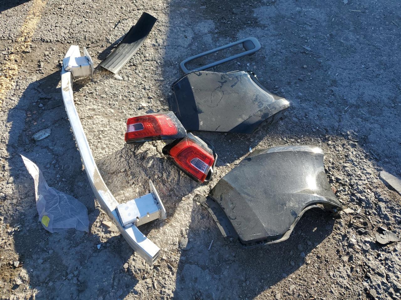 JEEP GRAND CHEROKEE LATITUDE