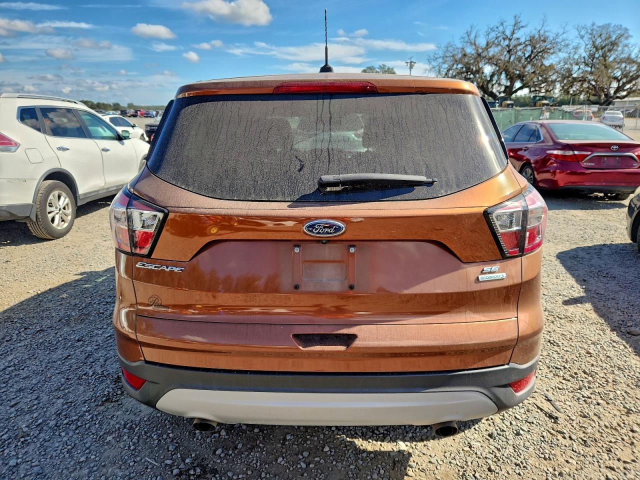 FORD ESCAPE SE