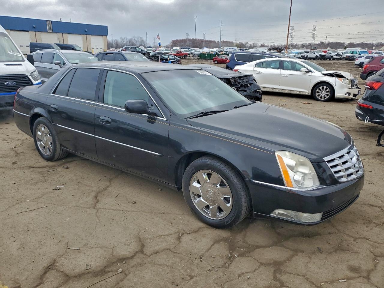 CADILLAC DTS LUXURY COLLECTION