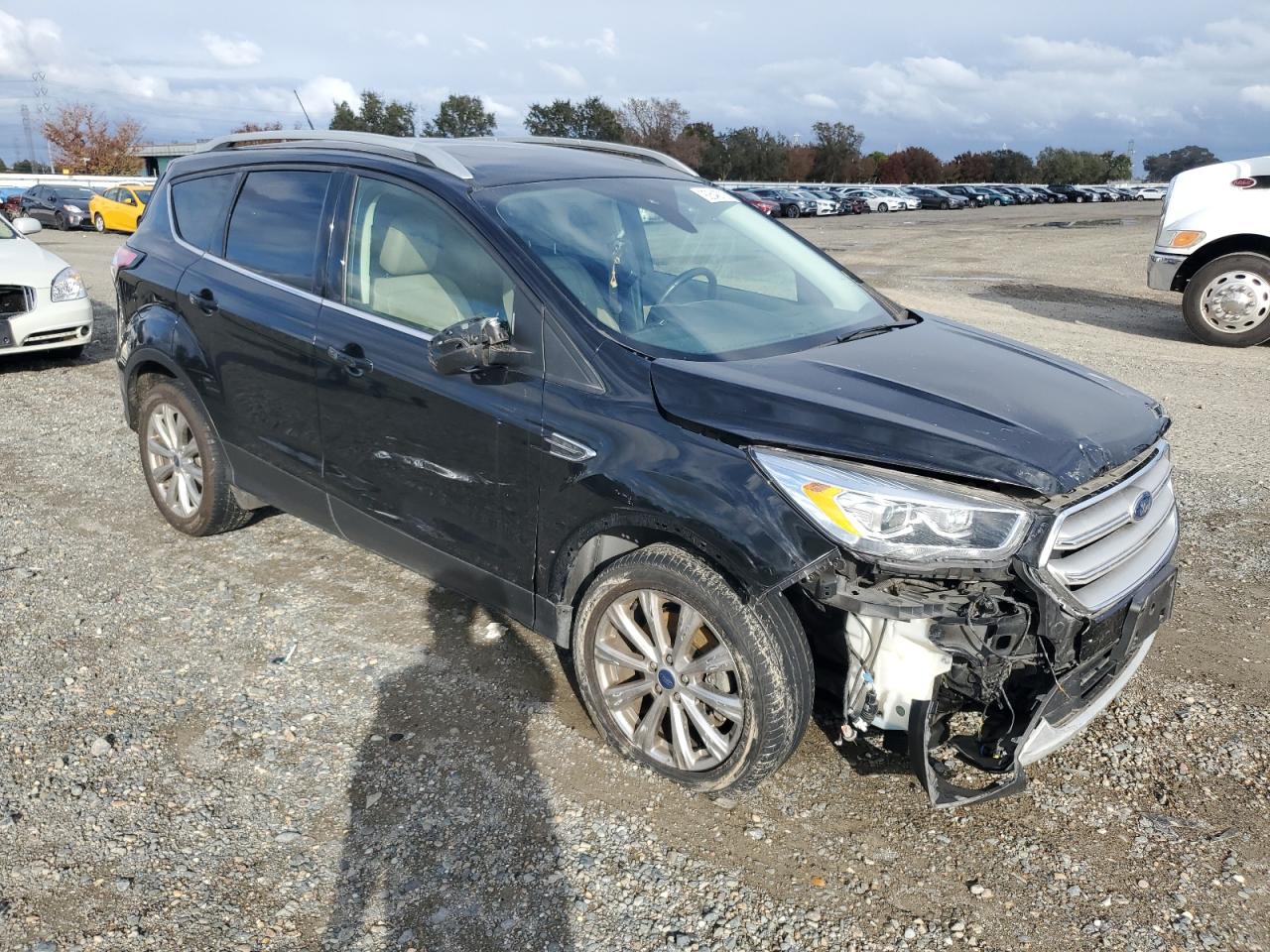 FORD ESCAPE TITANIUM