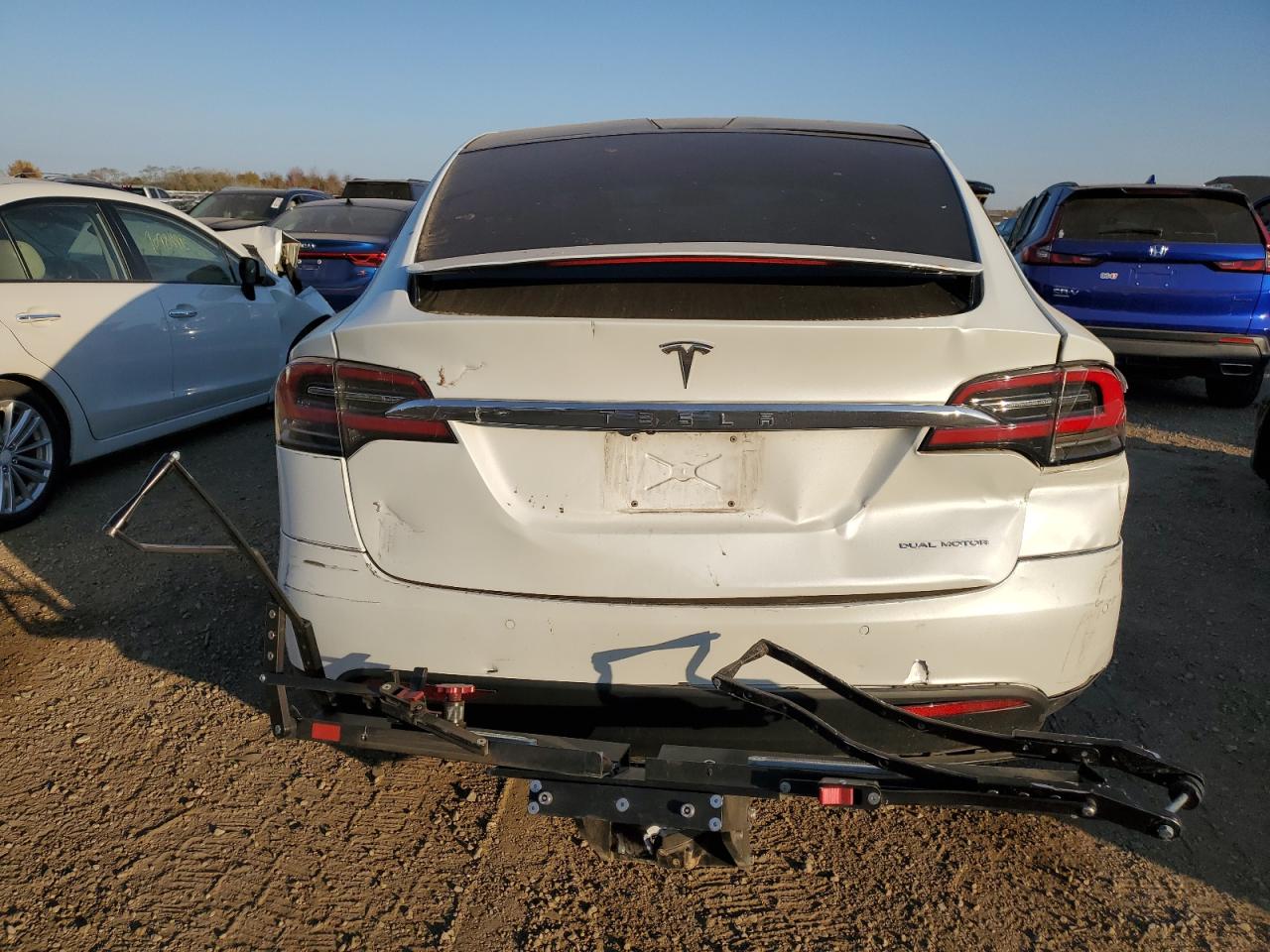 TESLA MODEL X