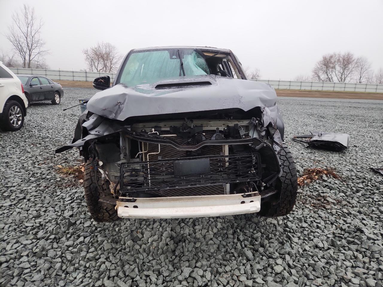 TOYOTA 4RUNNER SR5 PREMIUM