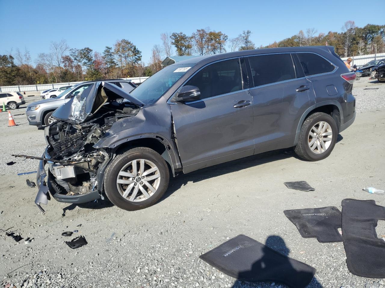 TOYOTA HIGHLANDER LE