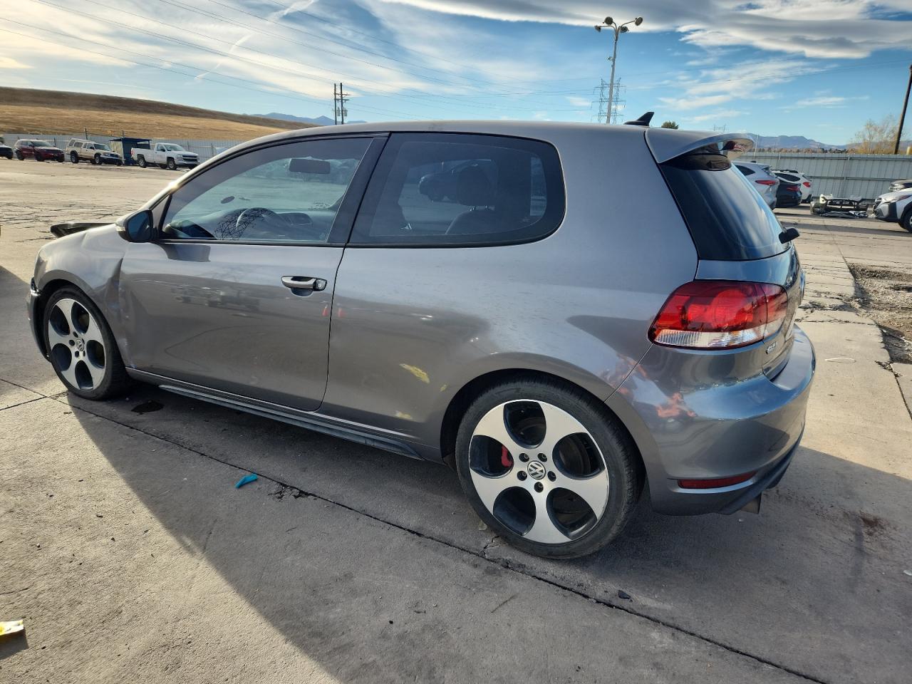 VOLKSWAGEN GOLF GTI