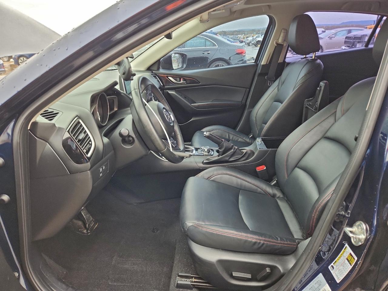 MAZDA 3 GRAND TOURING