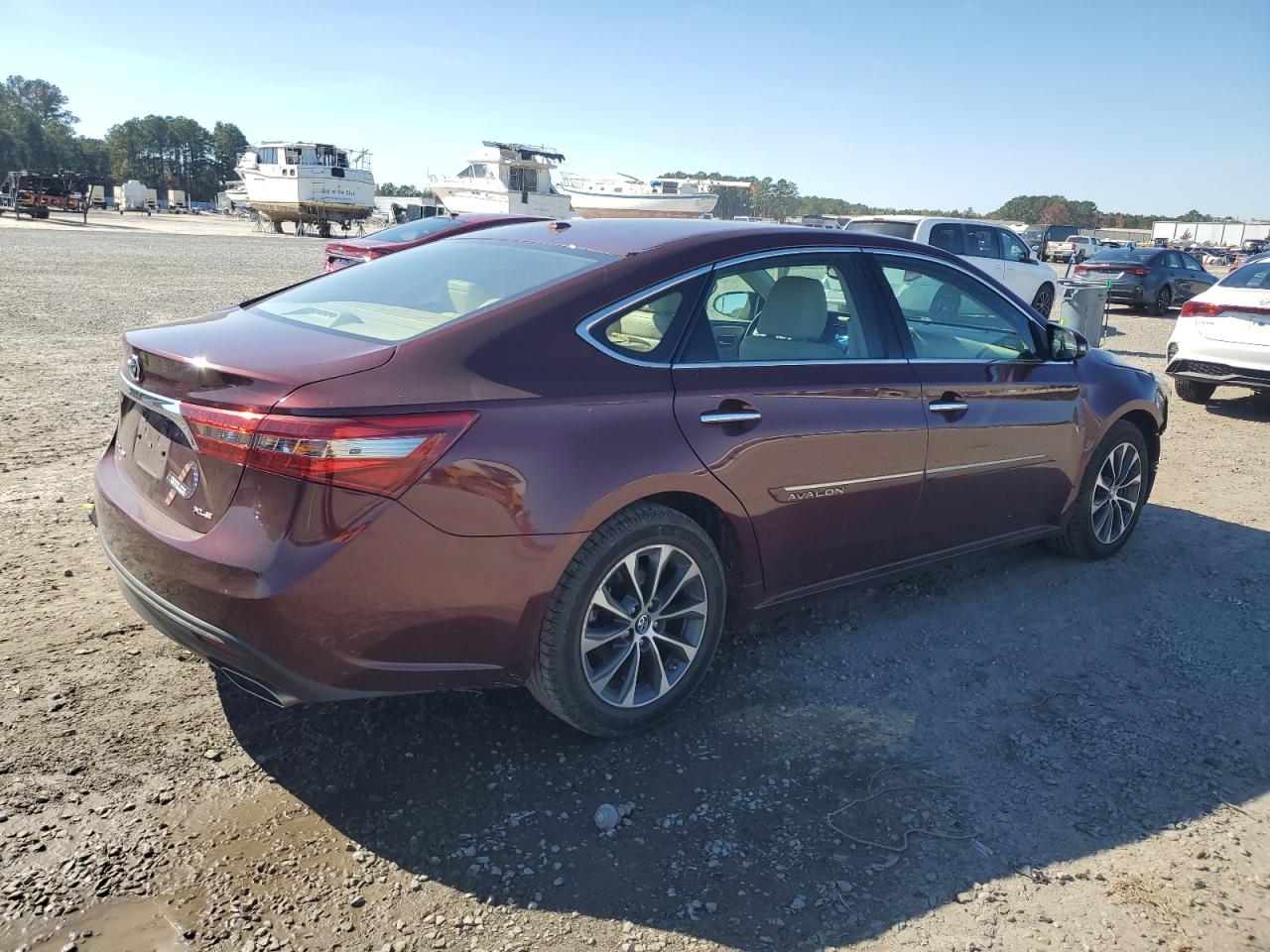 TOYOTA AVALON XLE