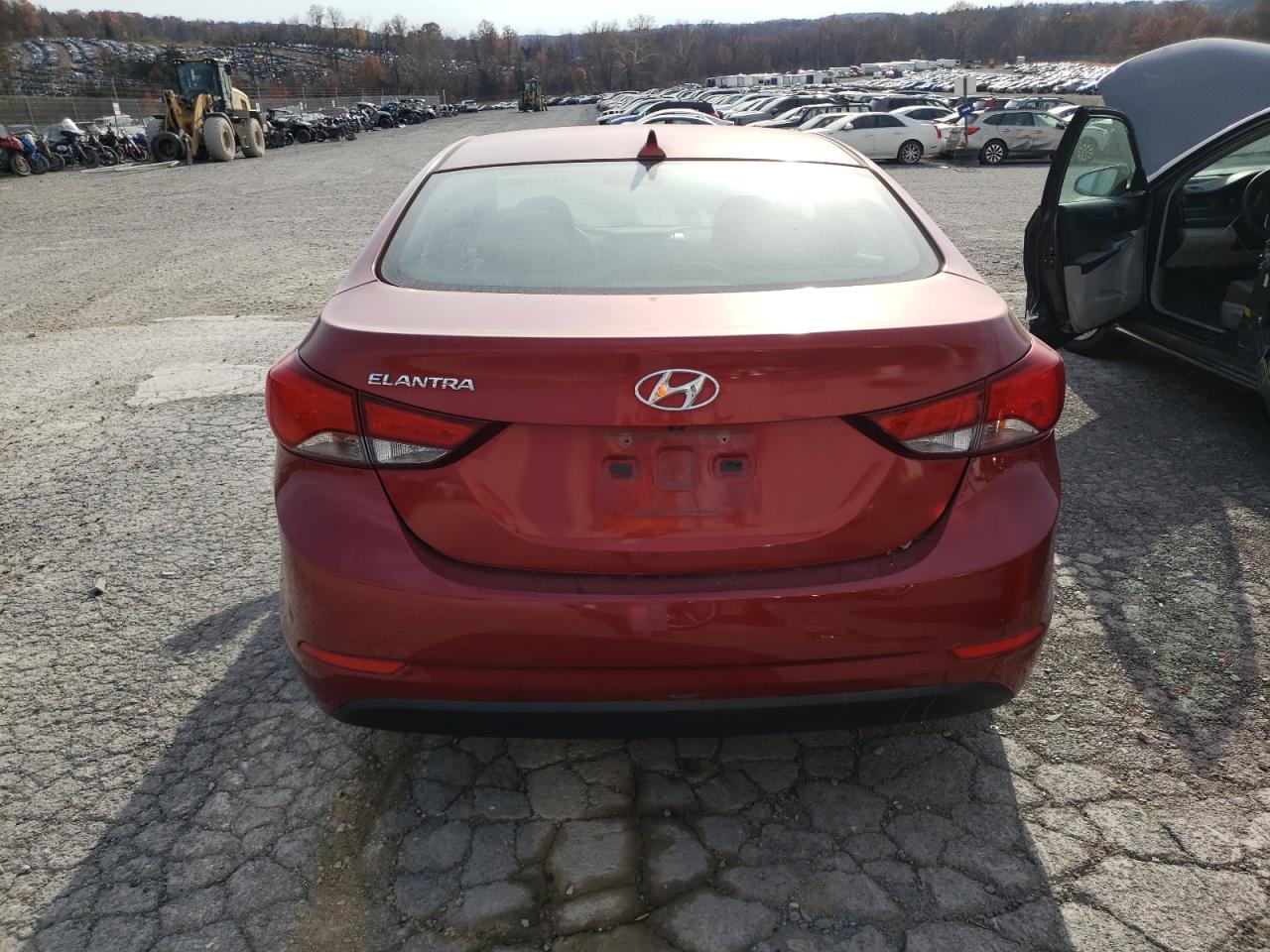HYUNDAI ELANTRA SE