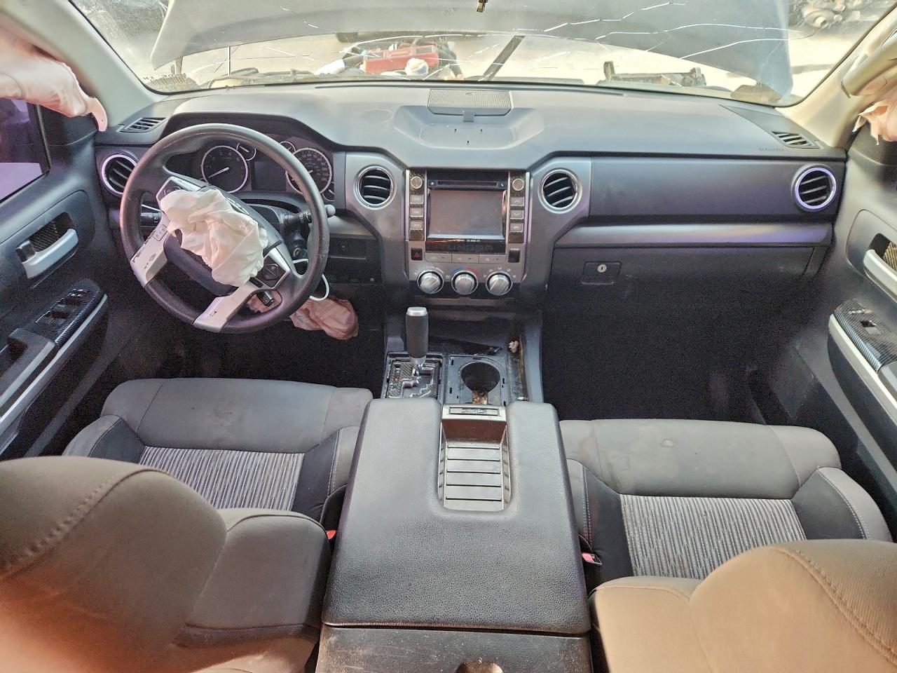 TOYOTA TUNDRA DOUBLE CAB SR