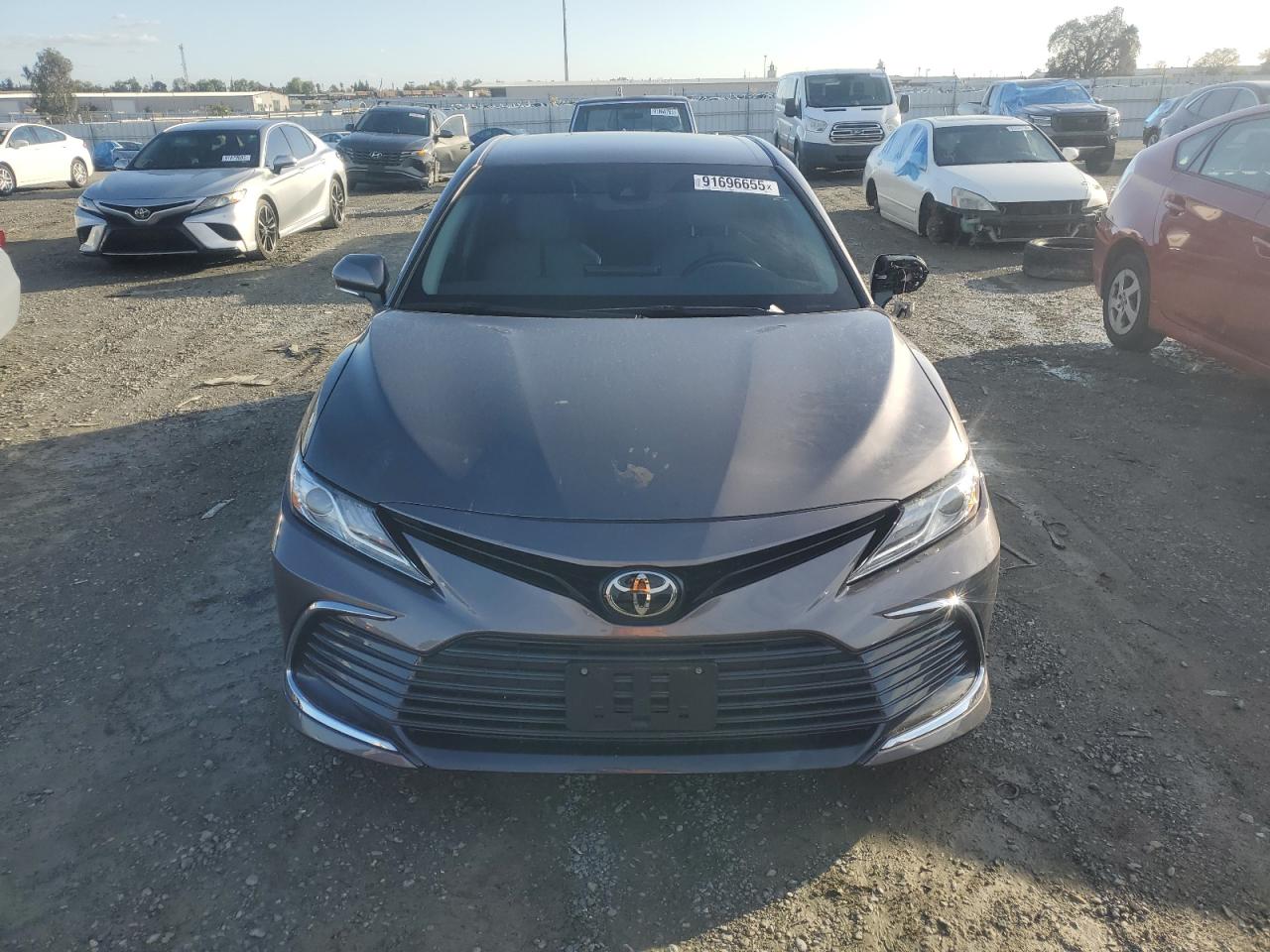 TOYOTA CAMRY XLE