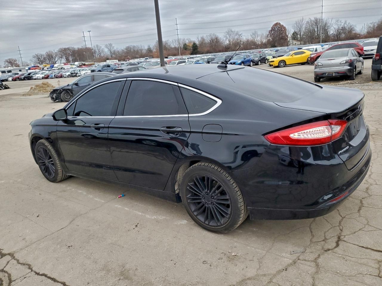 FORD FUSION SE
