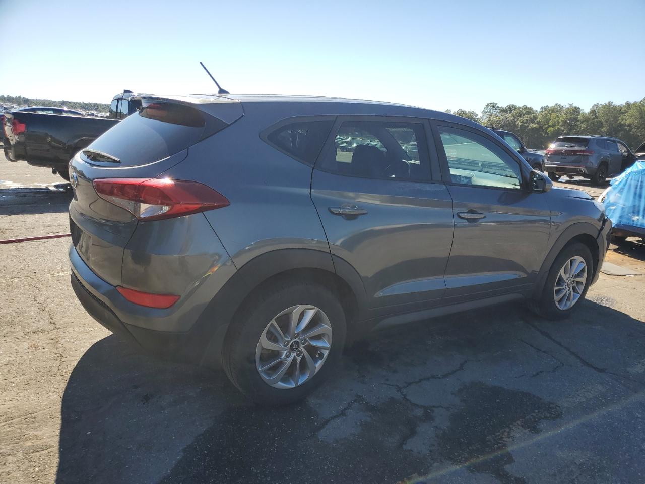 HYUNDAI TUCSON SE