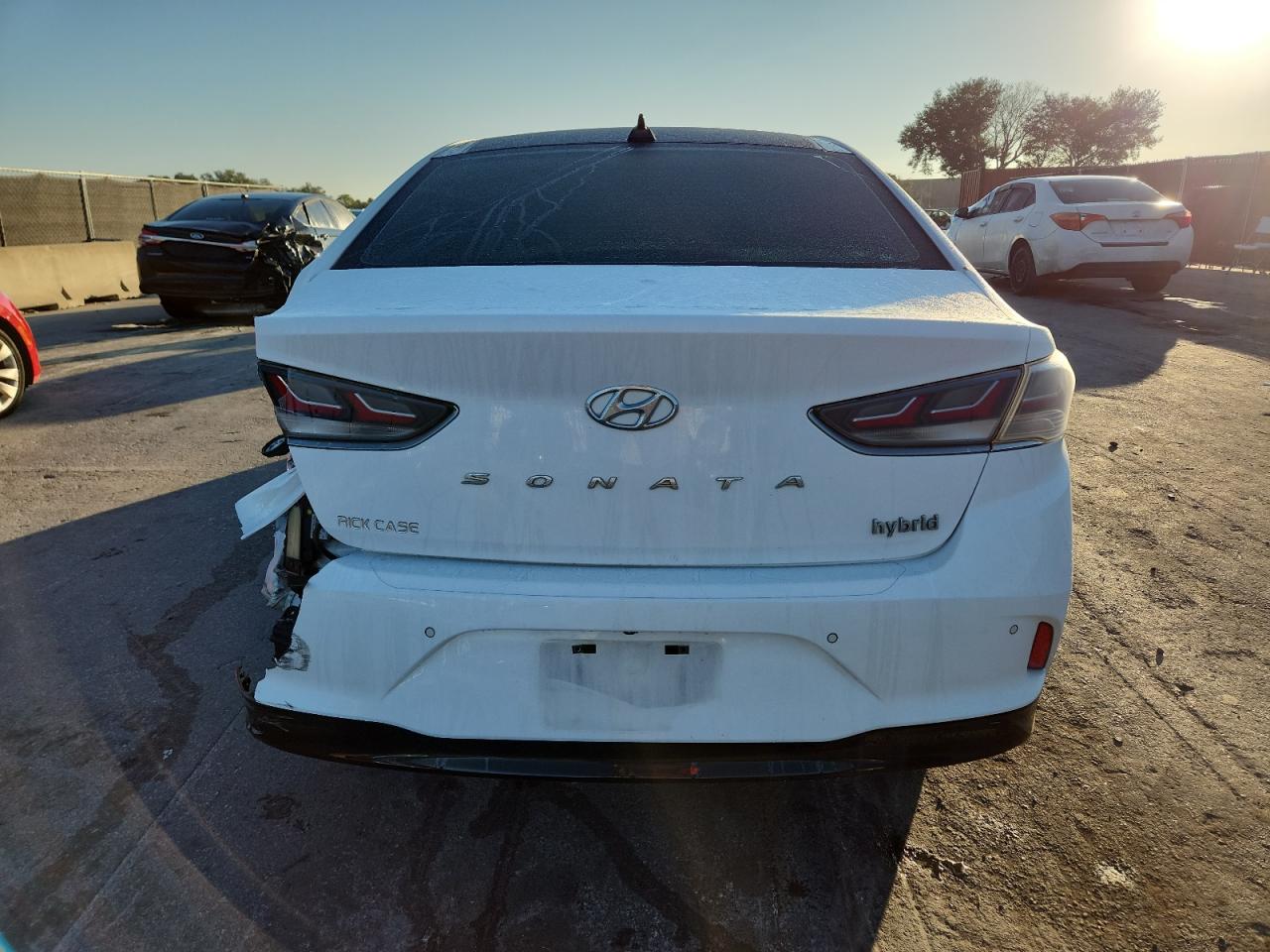 HYUNDAI SONATA HYBRID