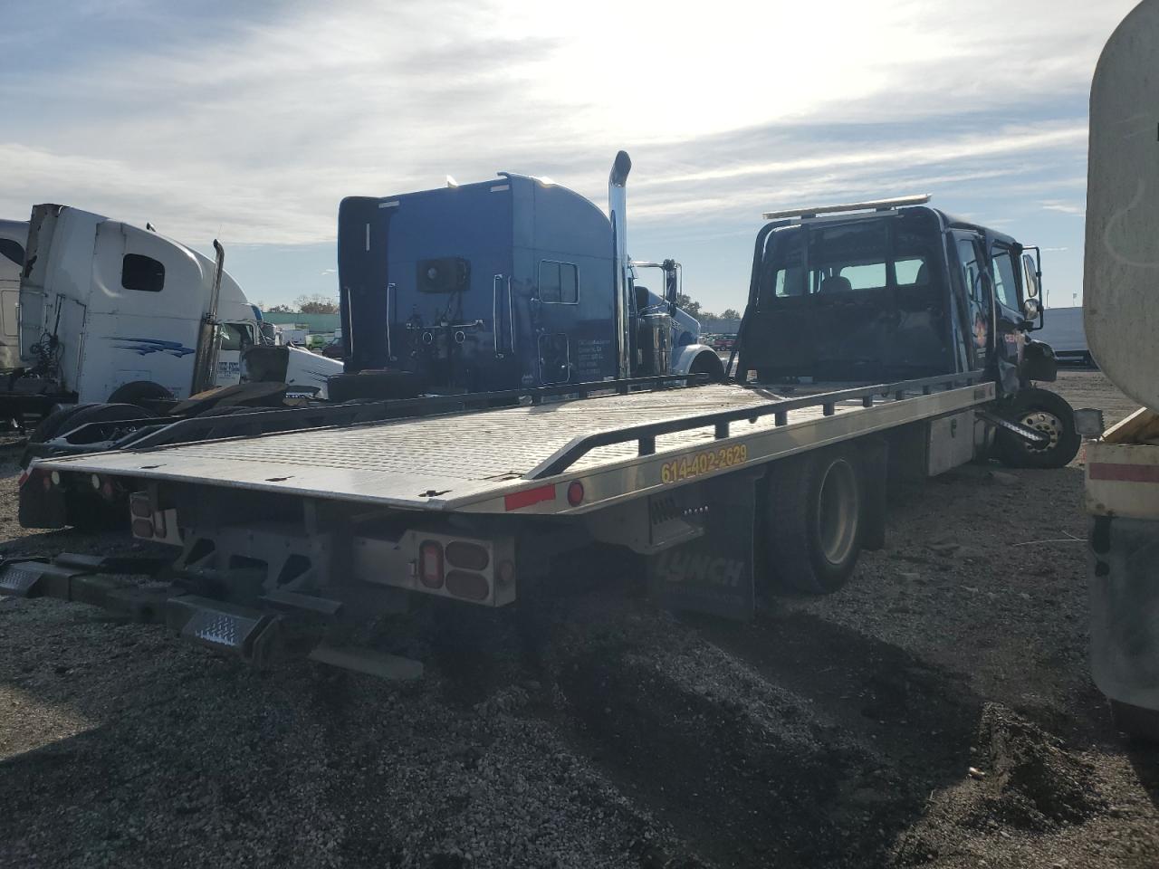 Lot #3311623275 2023 FREIGHTLINER M2