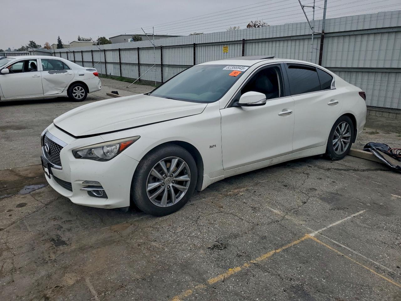 INFINITI Q50 PREMIUM
