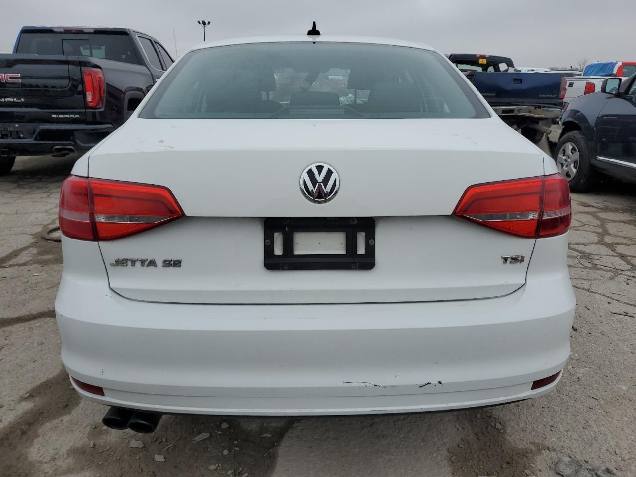 VOLKSWAGEN JETTA SE