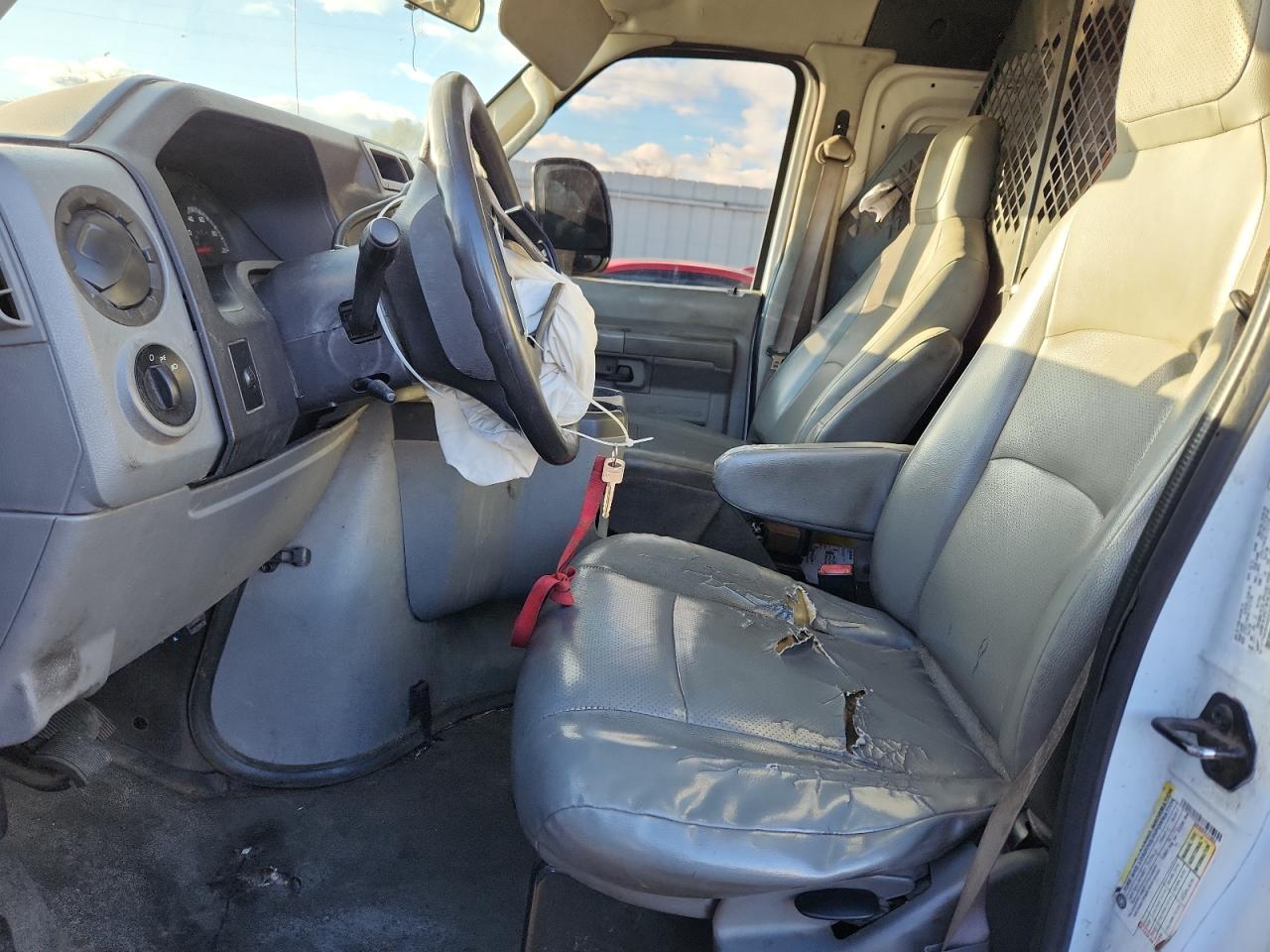 FORD ECONOLINE E150 VAN