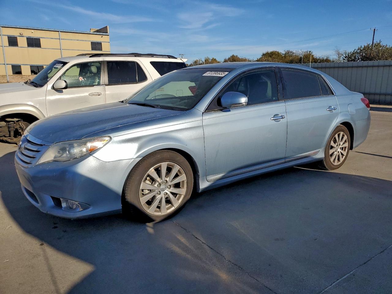 TOYOTA AVALON BASE