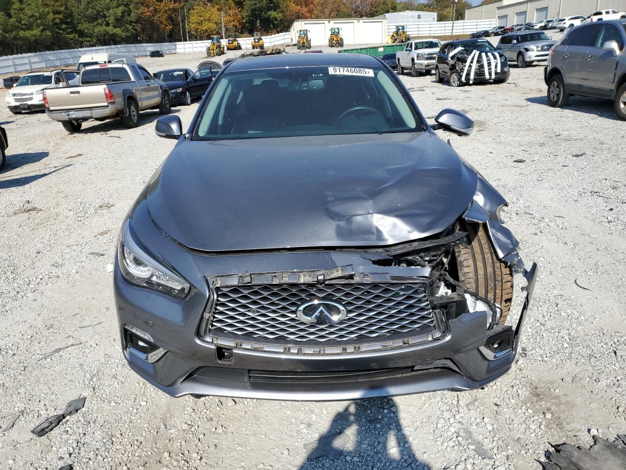 INFINITI Q50 LUXE