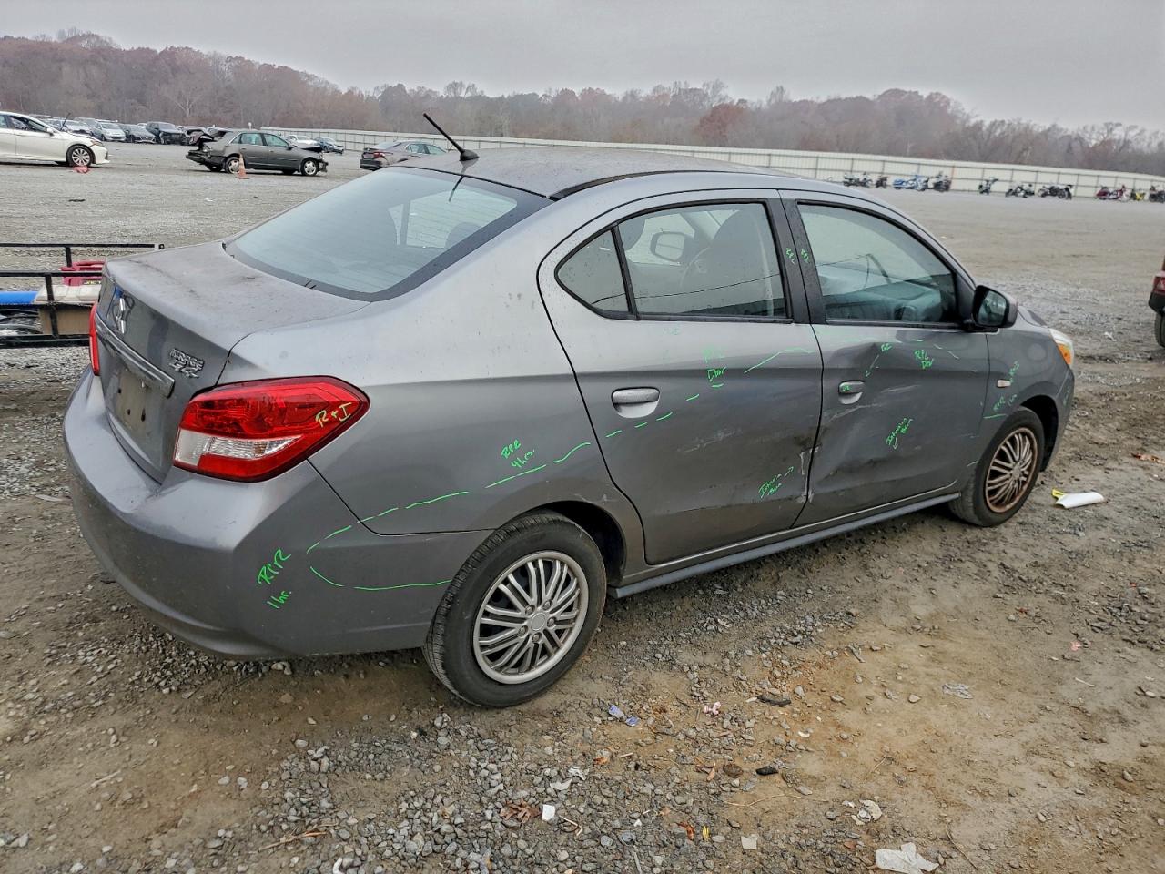 MITSUBISHI MIRAGE G4 ES