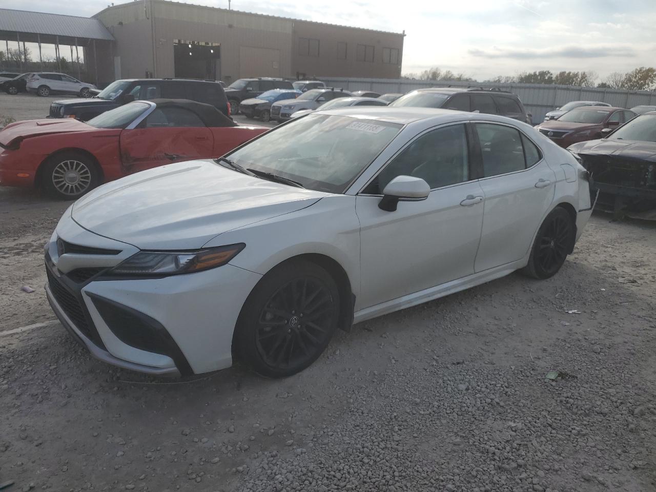 TOYOTA CAMRY XSE