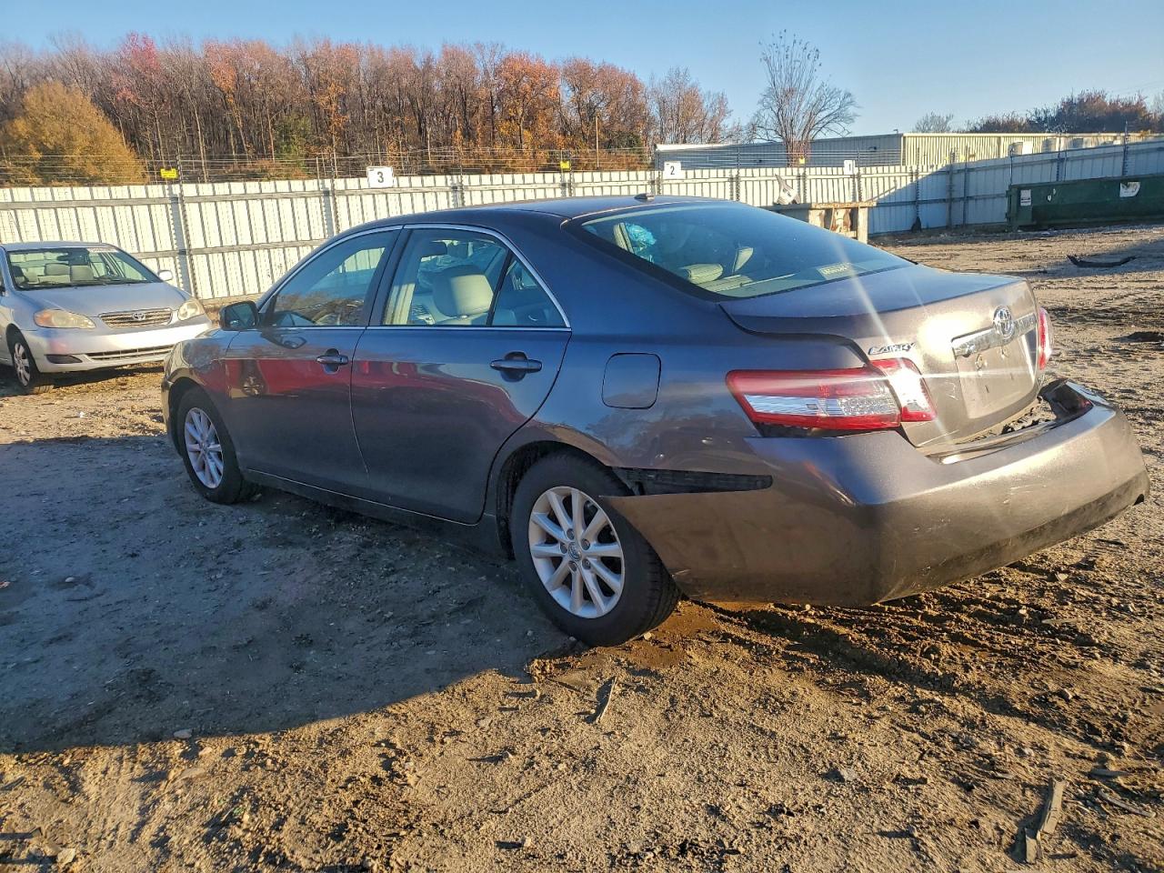 TOYOTA CAMRY BASE