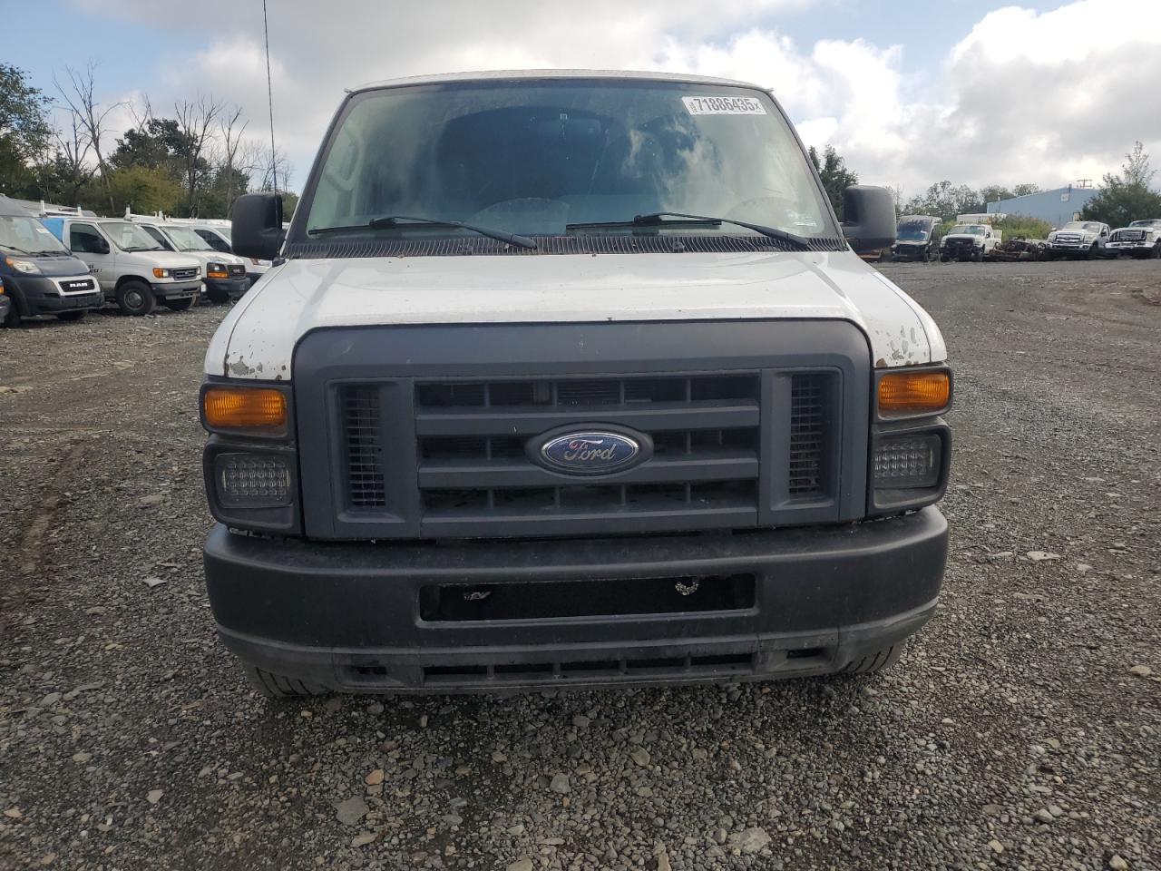 FORD ECONOLINE E250 VAN