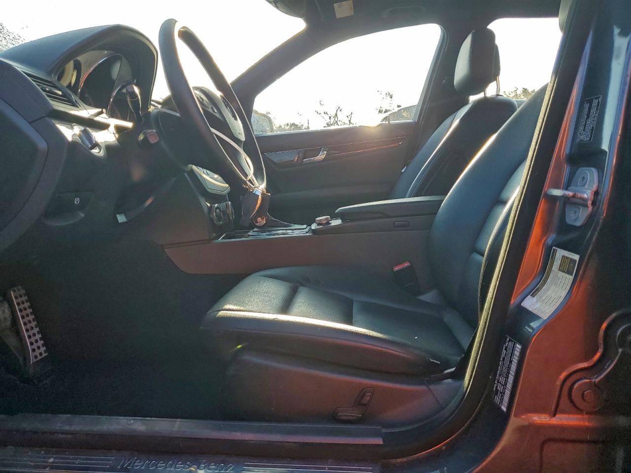 MERCEDES-BENZ C-CLASS 300