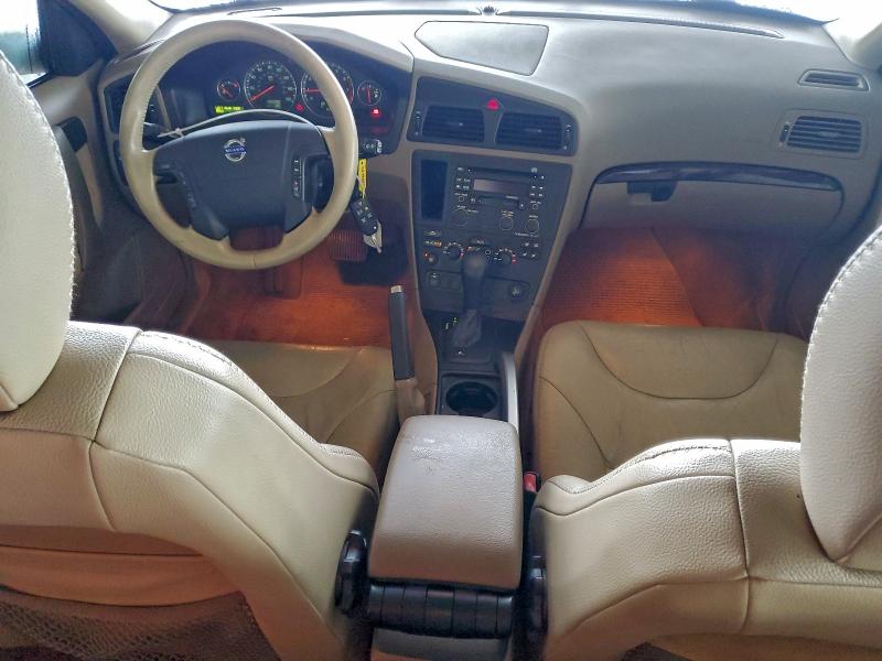 2004 VOLVO XC70 #3296996825