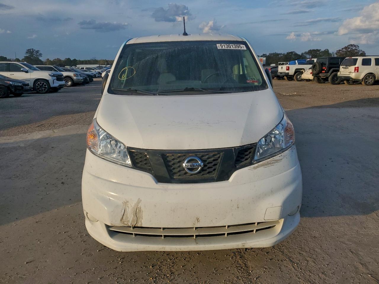 NISSAN NV200 2.5S