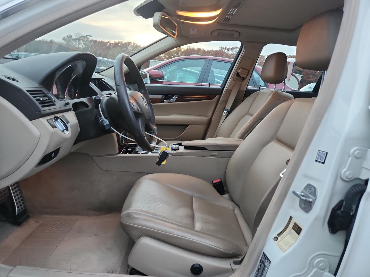 MERCEDES-BENZ C-CLASS 300 4MATIC