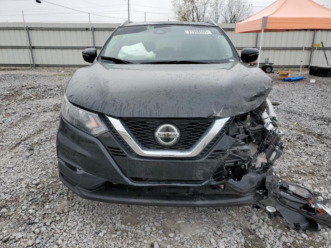 NISSAN ROGUE SPORT S