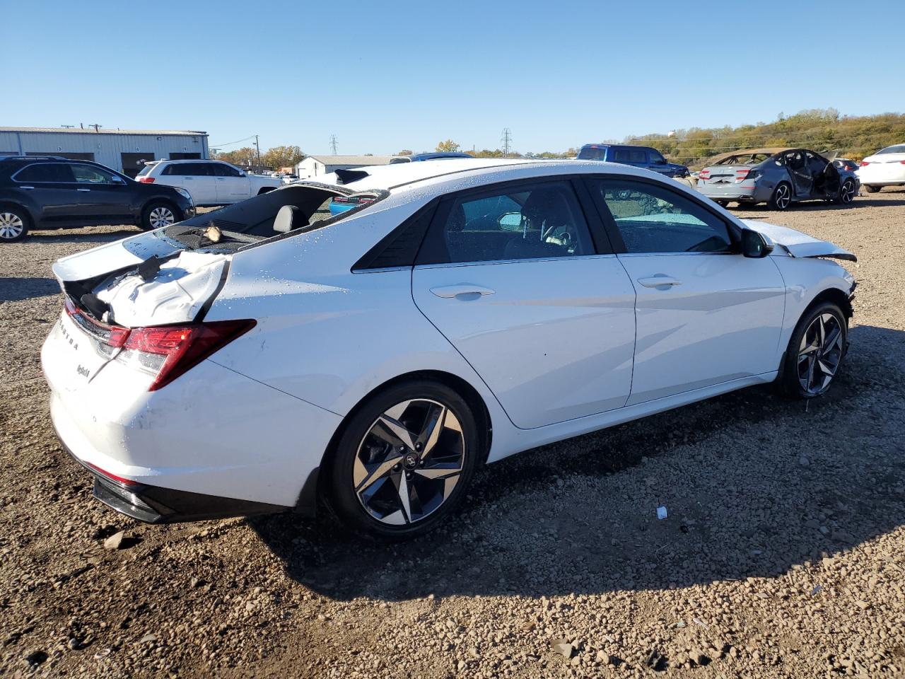HYUNDAI ELANTRA LIMITED