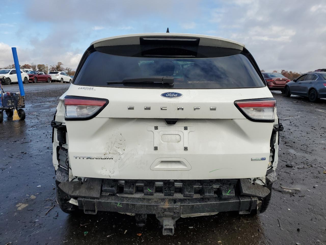 FORD ESCAPE TITANIUM