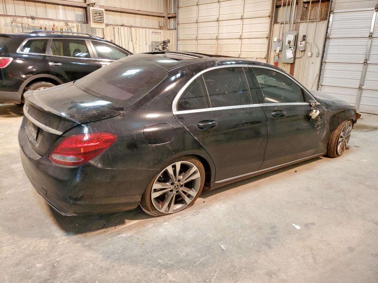 MERCEDES-BENZ C-CLASS 300