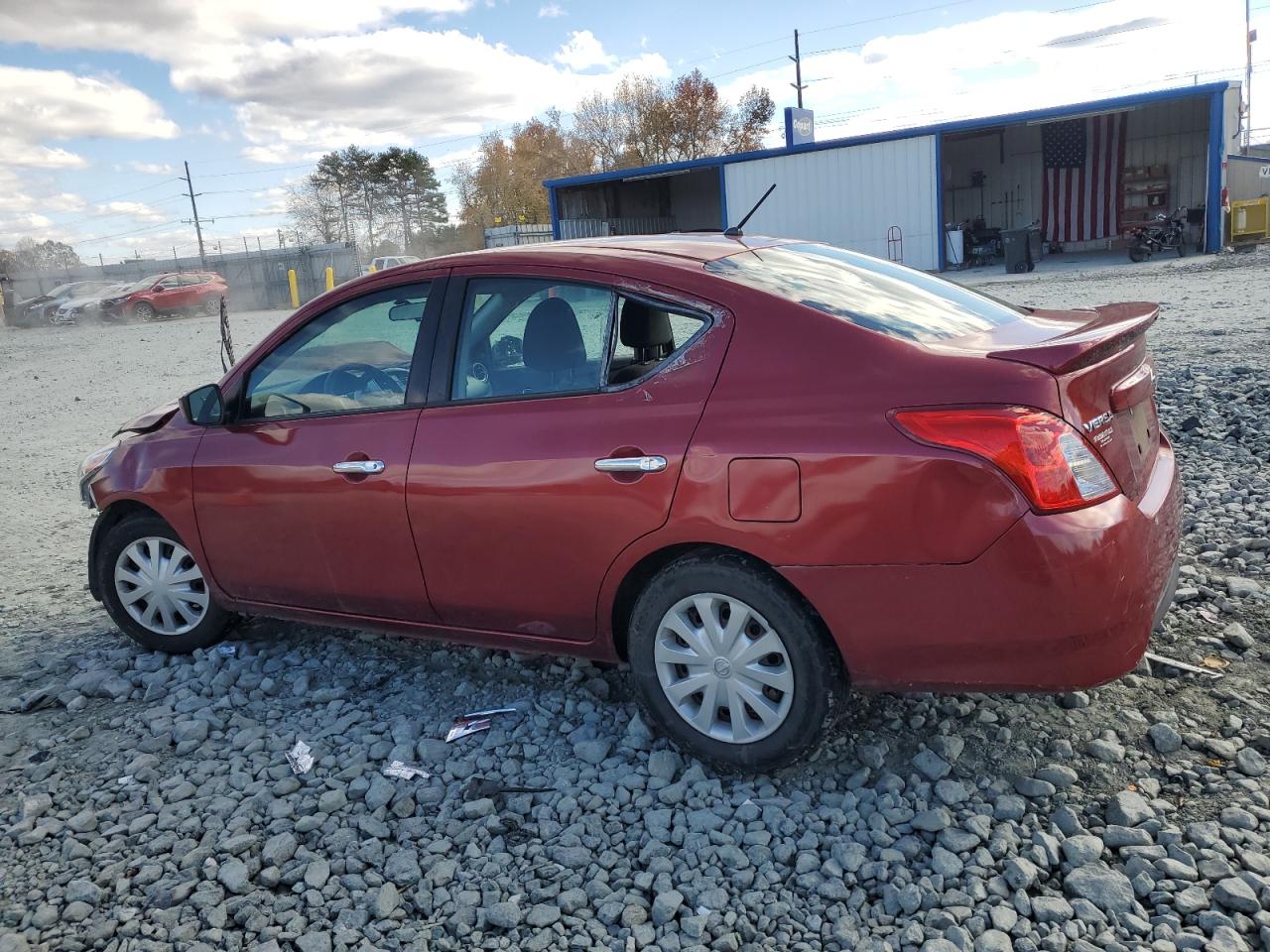 NISSAN VERSA S