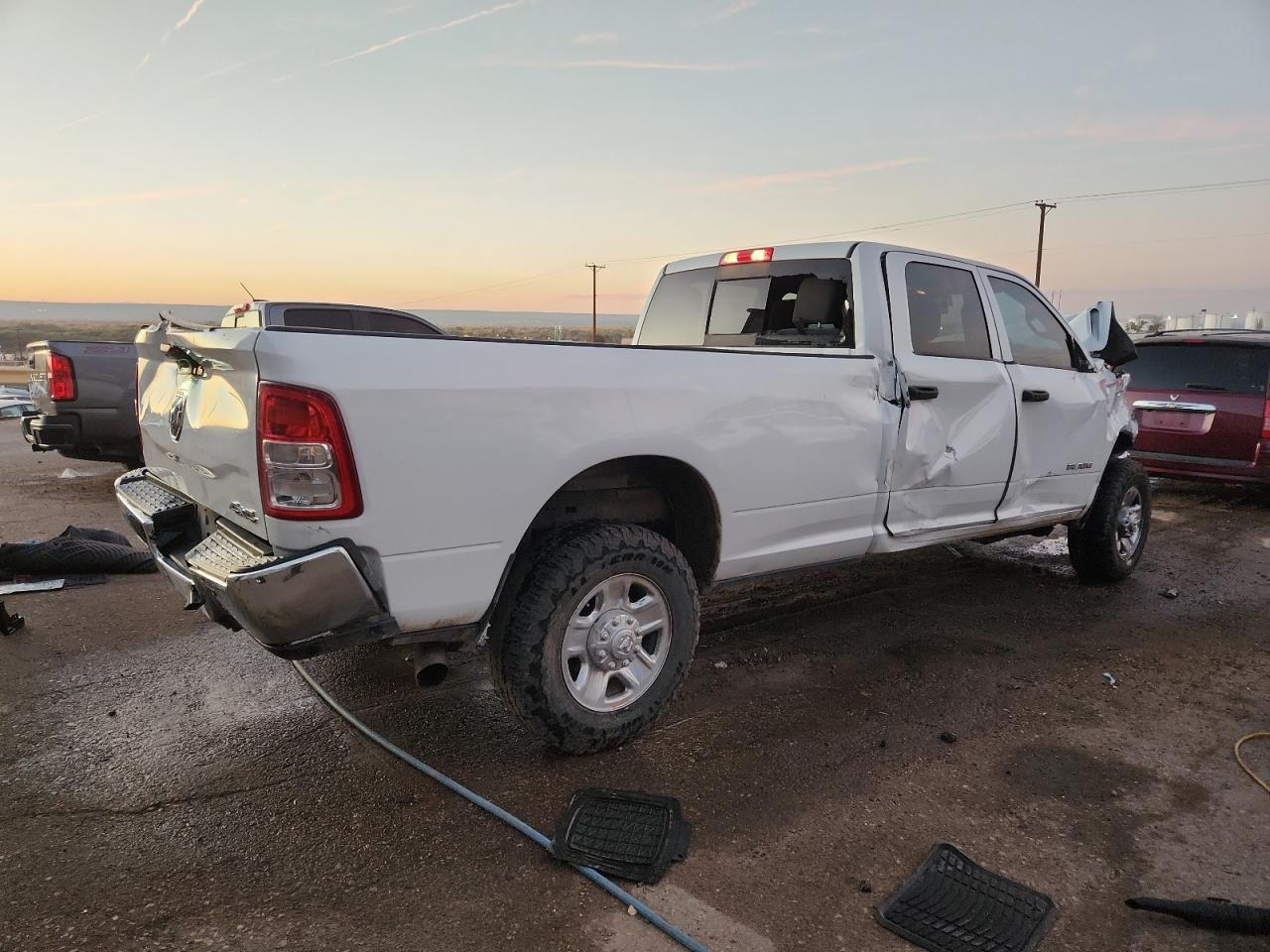 RAM 2500 TRADESMAN