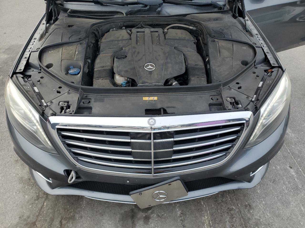 MERCEDES-BENZ S-CLASS 550E