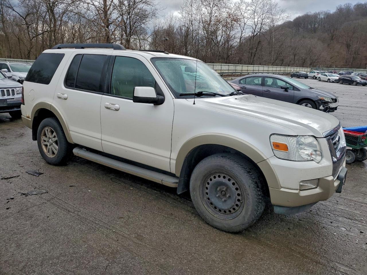 FORD EXPLORER EDDIE BAUER