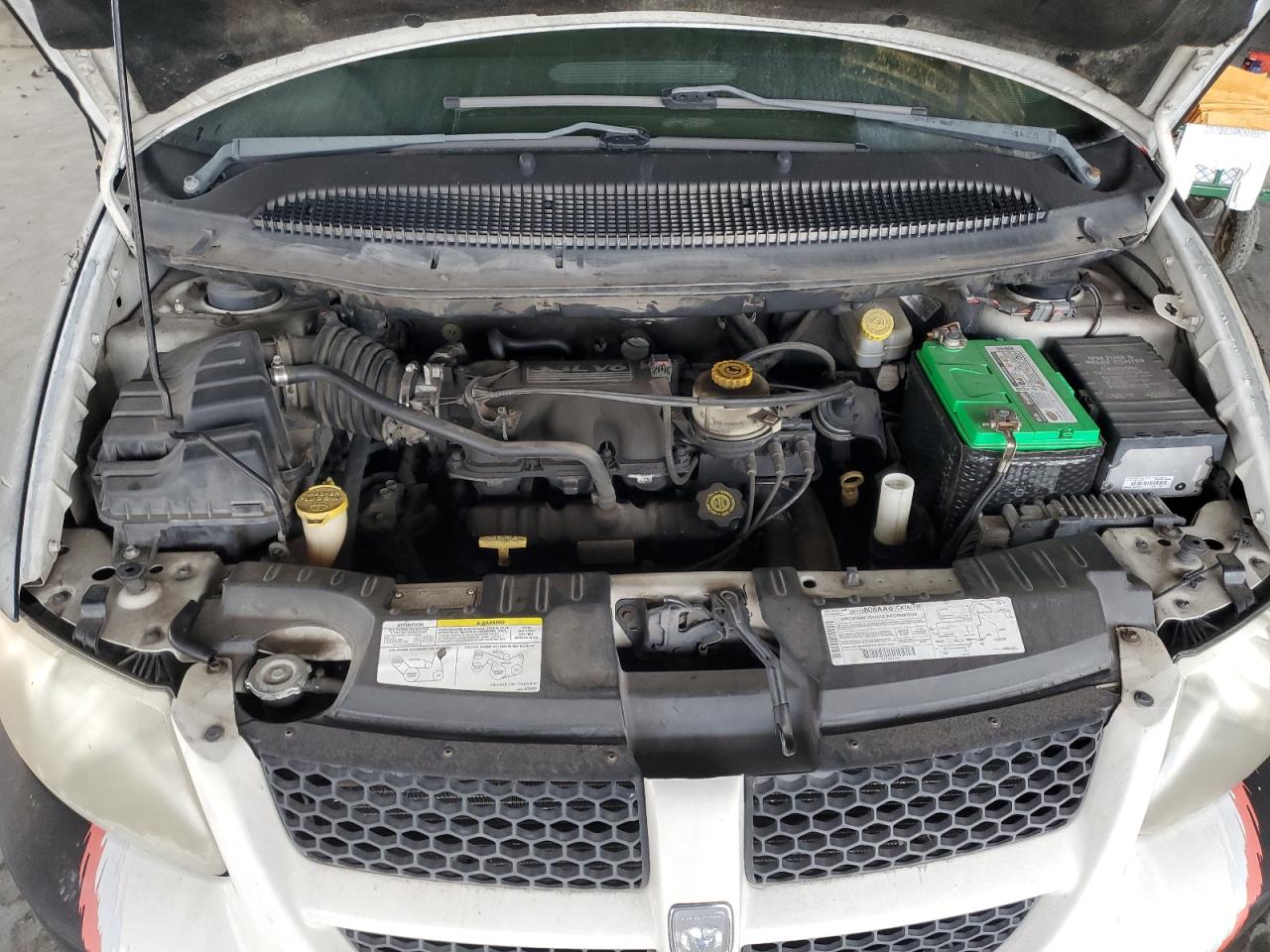 Lot #3282445277 2002 DODGE CARAVAN SP