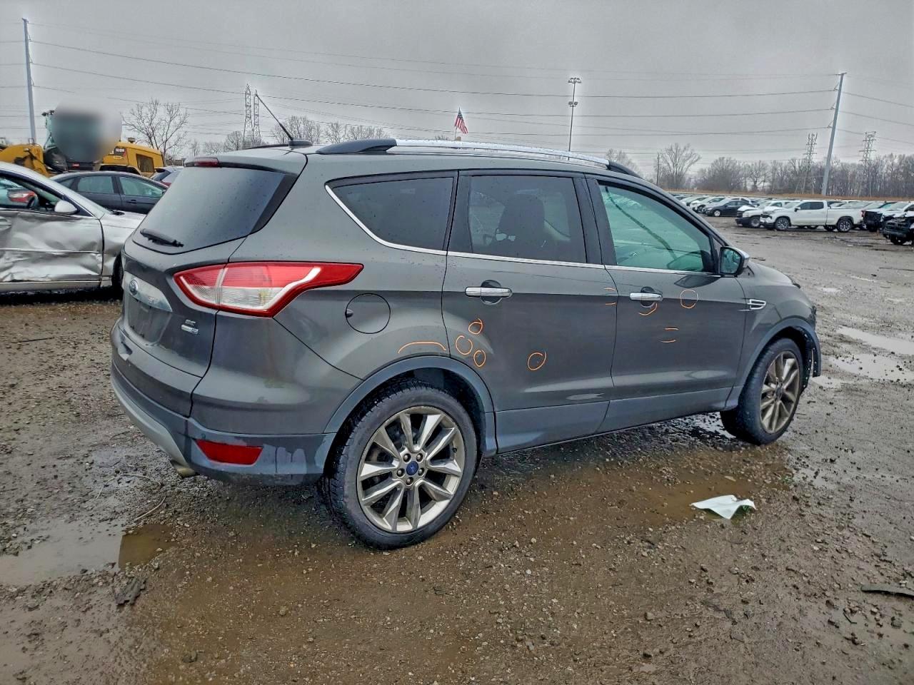 FORD ESCAPE SE