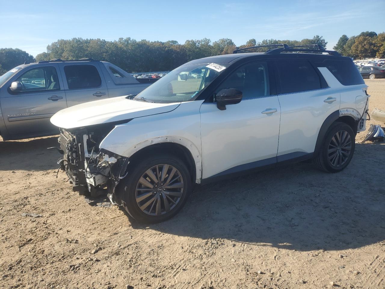 NISSAN PATHFINDER SL