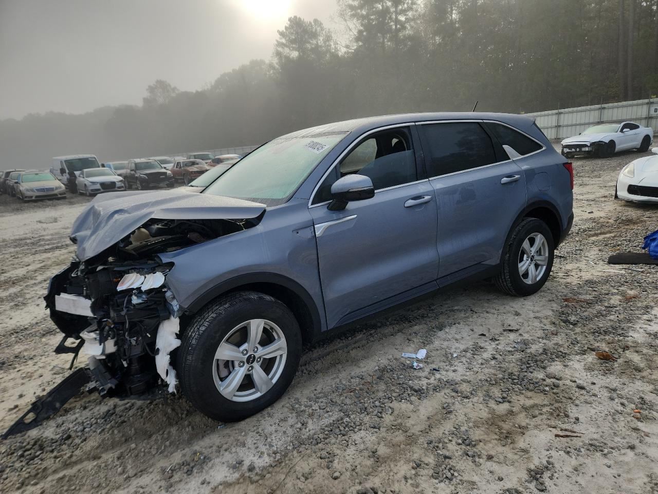 Lot #3302877921 2023 KIA SORENTO LX