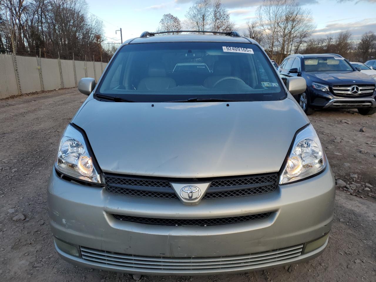 Lot #3311719238 2005 TOYOTA SIENNA XLE