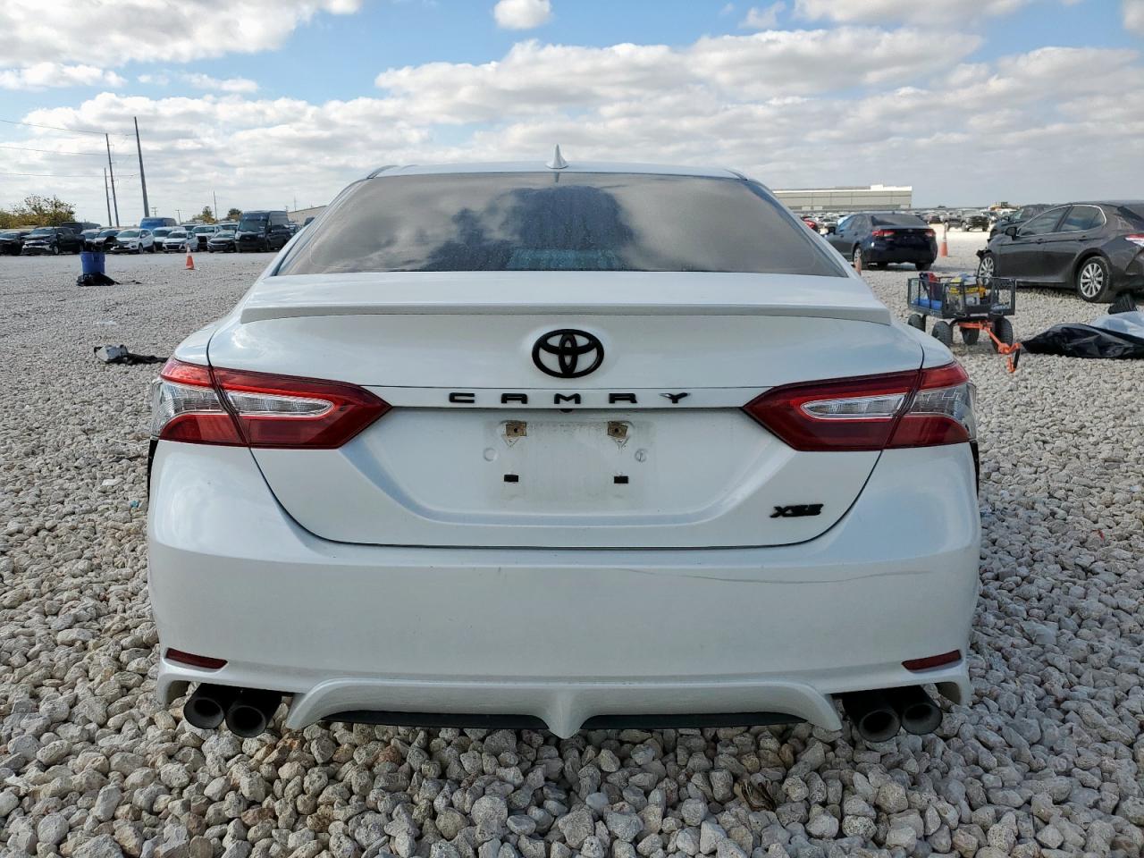 TOYOTA CAMRY XSE